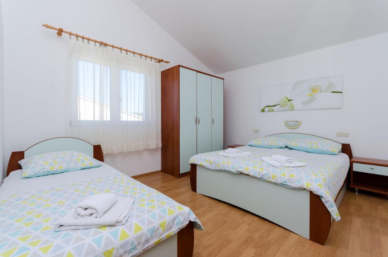 Apartments Marija P لوبار المظهر الخارجي الصورة
