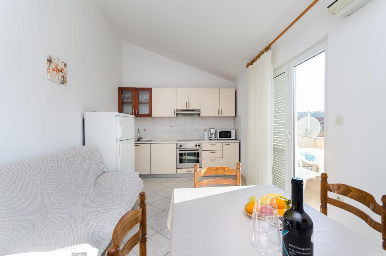 Apartments Marija P لوبار المظهر الخارجي الصورة