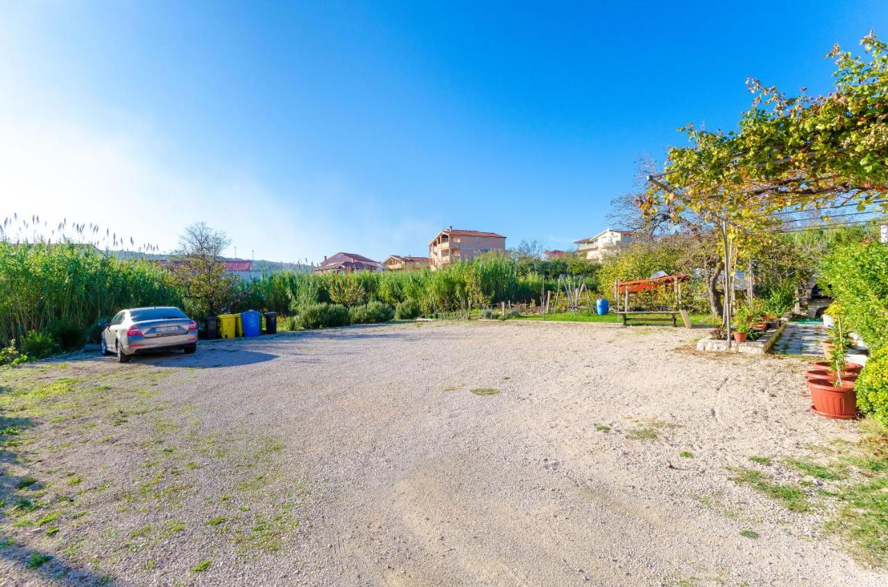 Apartments Marija P لوبار المظهر الخارجي الصورة