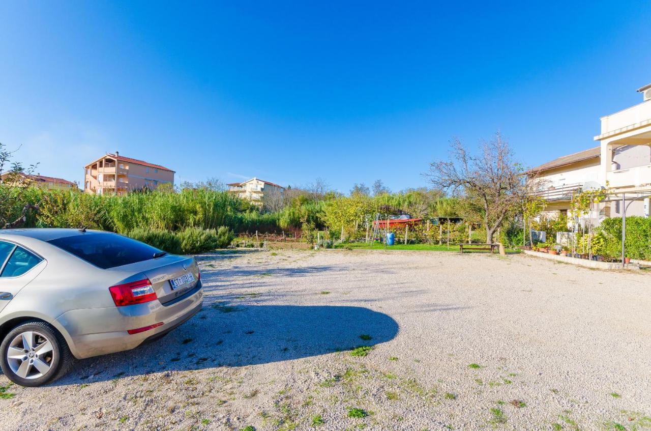 Apartments Marija P لوبار المظهر الخارجي الصورة