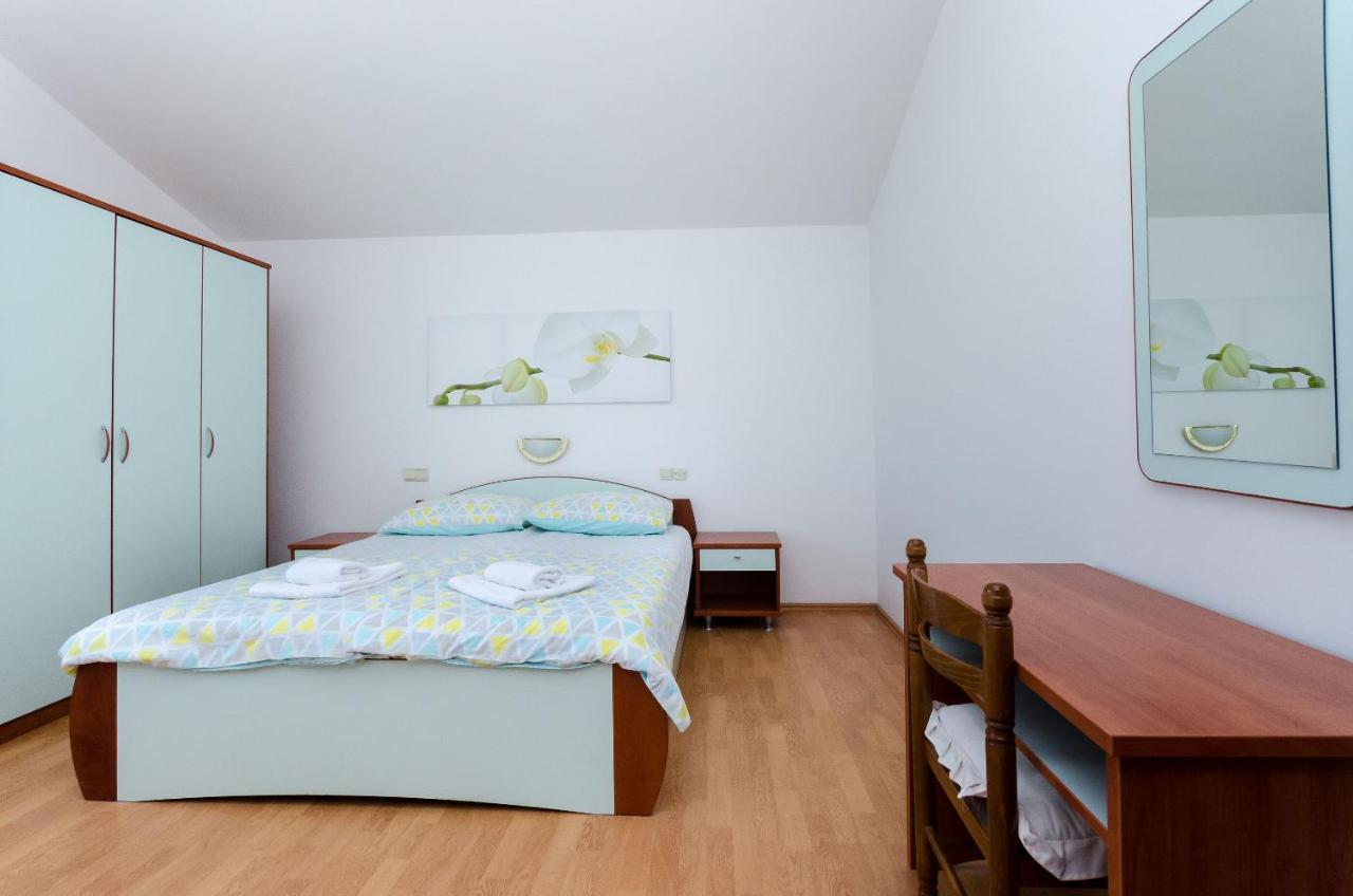 Apartments Marija P لوبار المظهر الخارجي الصورة